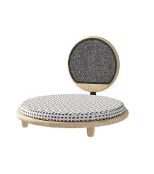 Czy powierzchnia WoodCatBed jest odporna na wilgoć i pleśń?